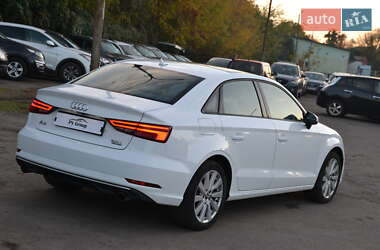 Седан Audi A3 2017 в 