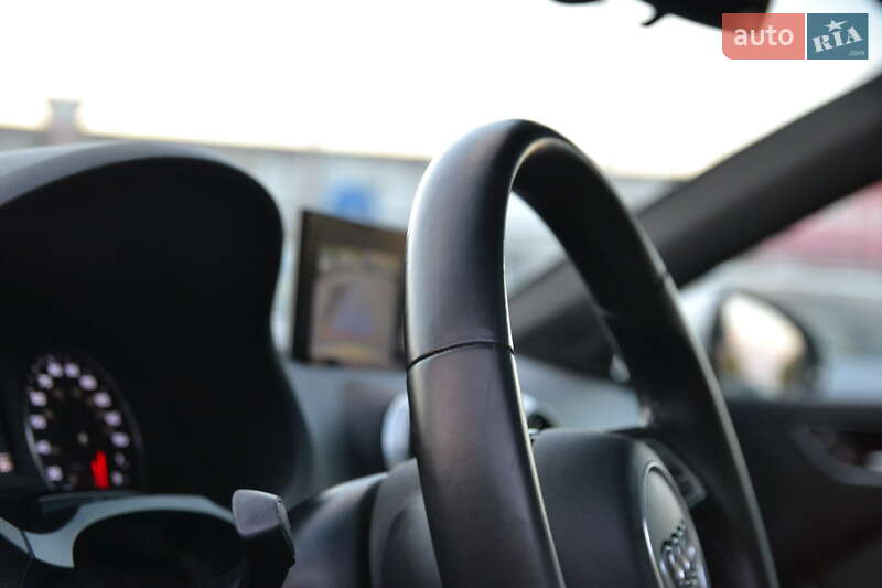 Седан Audi A3 2017 в Луцке