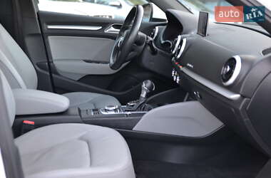 Седан Audi A3 2017 в 