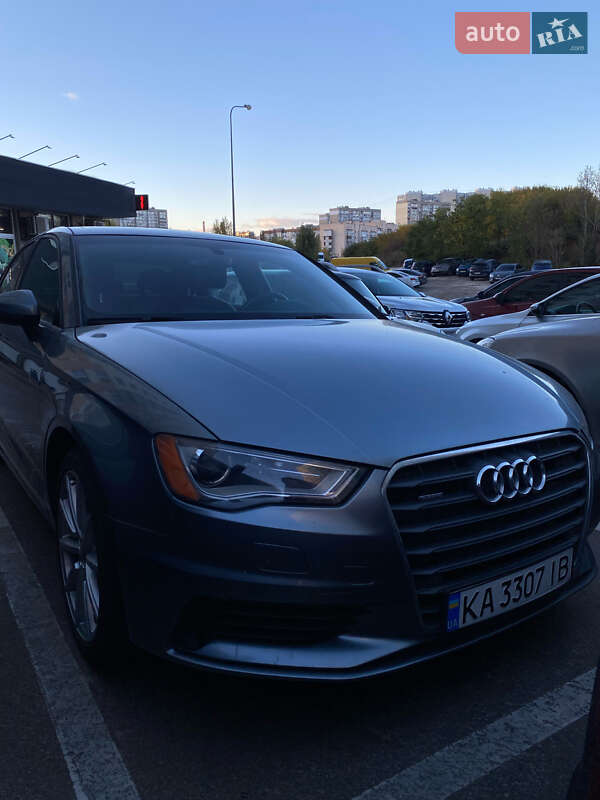 Седан Audi A3 2016 в 