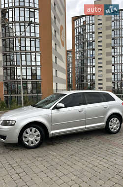 Хэтчбек Audi A3 2004 в  фото 3 Хэтчбек Audi A3 2004 в