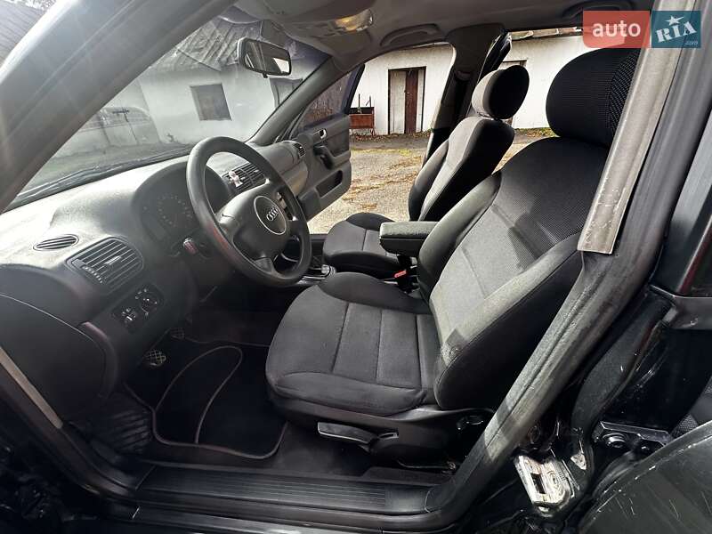 Хэтчбек Audi A3 2002 в Киеве