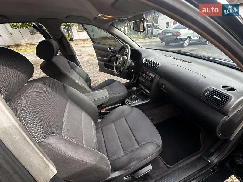 Хэтчбек Audi A3 2002 в Киеве