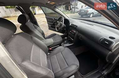 Хетчбек Audi A3 2002 в 