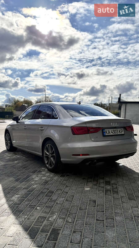 Седан Audi A3 2014 в Києві