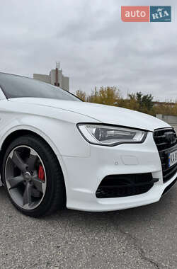 Седан Audi A3 2016 в 