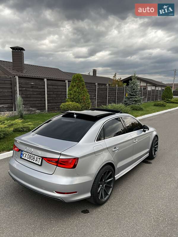 Седан Audi A3 2016 в Харкові