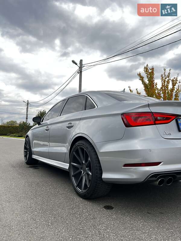 Седан Audi A3 2016 в Харкові