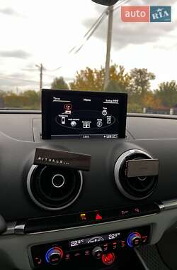 Седан Audi A3 2016 в 