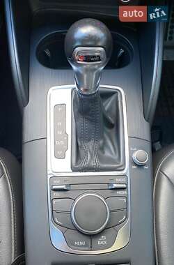 Седан Audi A3 2014 в  фото 54 Седан Audi A3 2014 в