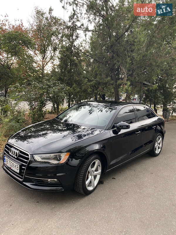 Седан Audi A3 2015 в Одесі