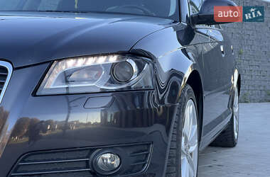 Хетчбек Audi A3 2010 в 