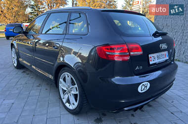Хетчбек Audi A3 2010 в 