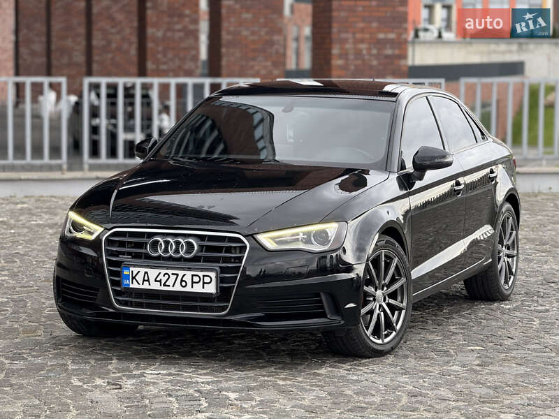 Седан Audi A3 2014 в Дніпрі