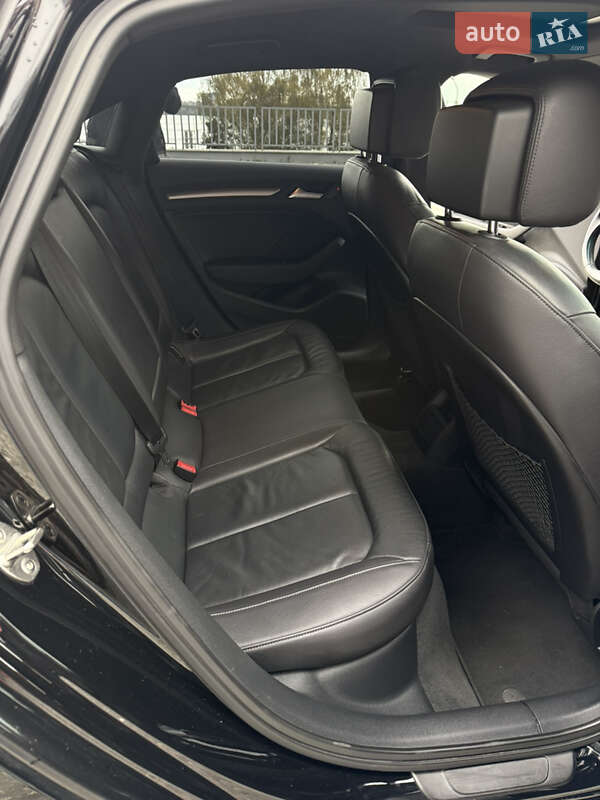 Седан Audi A3 2014 в Дніпрі