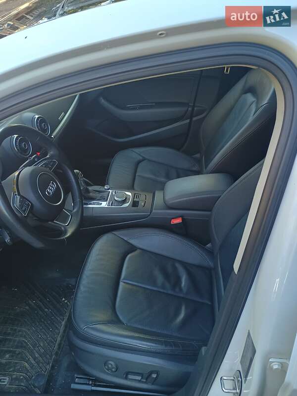 Седан Audi A3 2014 в Одессе