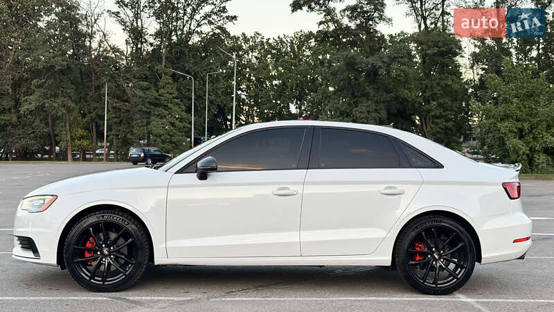 Седан Audi A3 2015 в Києві