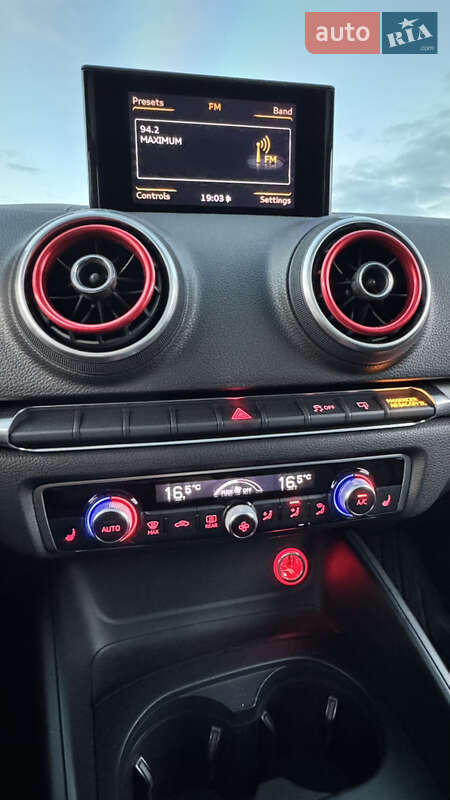 Седан Audi A3 2015 в Києві