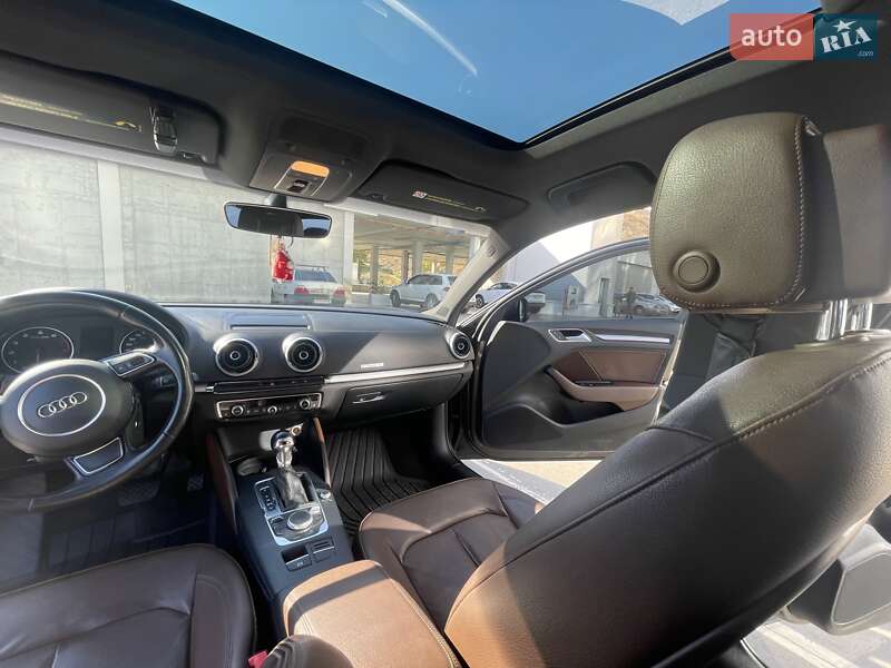 Седан Audi A3 2015 в Одессе
