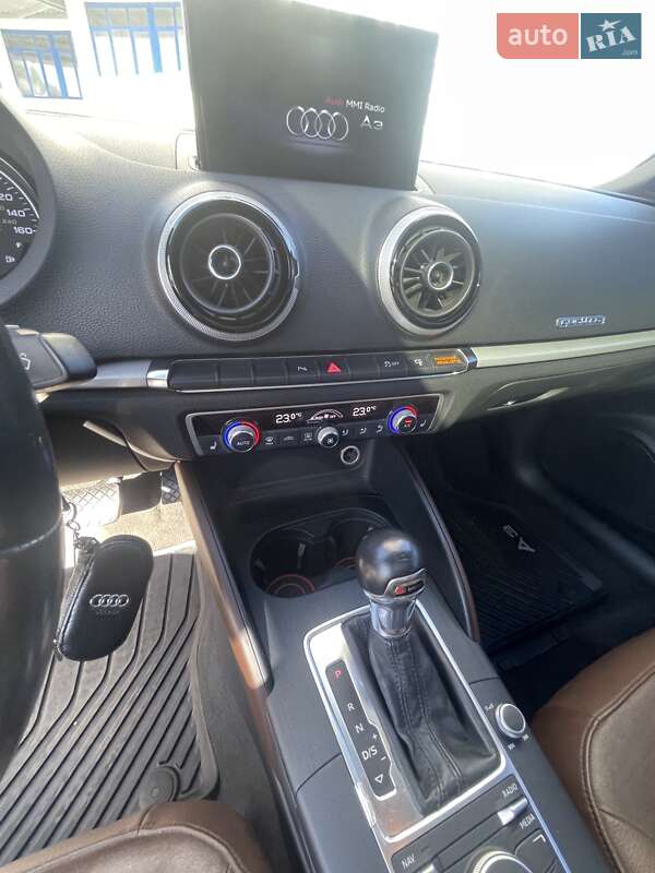 Седан Audi A3 2015 в Одессе