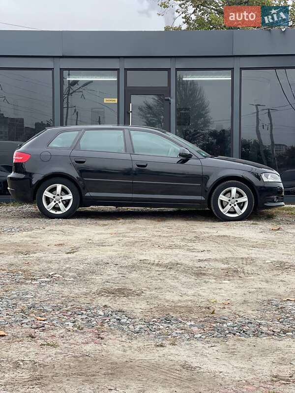 Хетчбек Audi A3 2009 в Києві фото 4 Хетчбек Audi A3 2009 в Києві
