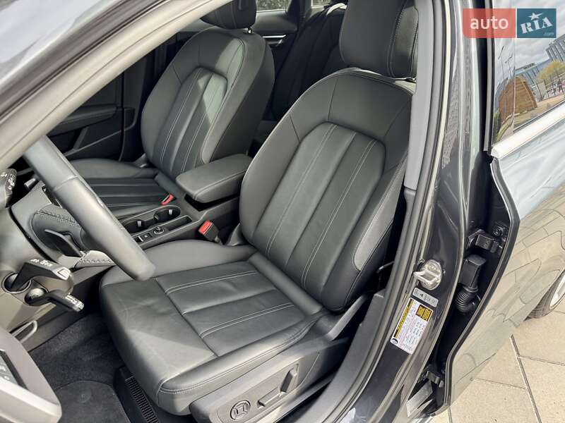 Седан Audi A3 2023 в Киеве