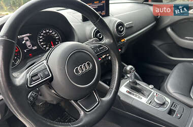 Седан Audi A3 2015 в Львове