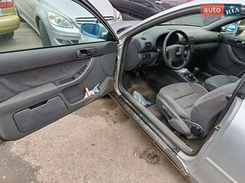 Хэтчбек Audi A3 1998 в Харькове