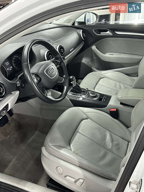 Седан Audi A3 2016 в Києві фото 3 Седан Audi A3 2016 в Києві