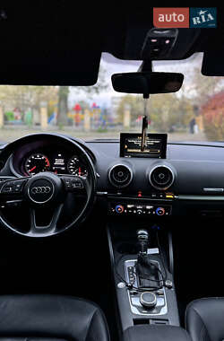 Седан Audi A3 2016 в Фастове