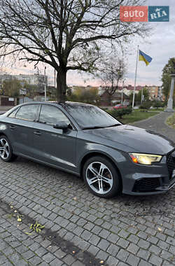 Седан Audi A3 2016 в Фастове