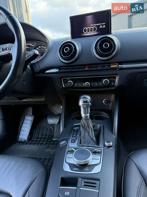 Седан Audi A3 2014 в Львові