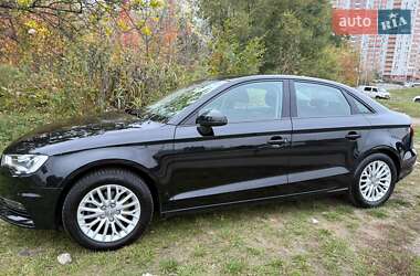 Седан Audi A3 2016 в Києві