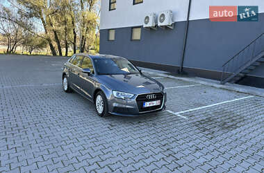 Хетчбек Audi A3 2017 в Красилові