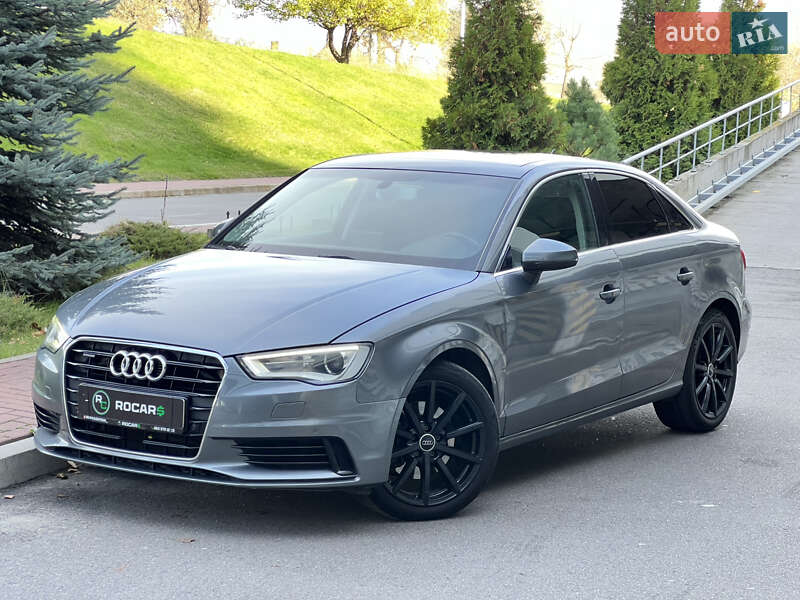Седан Audi A3 2015 в Києві