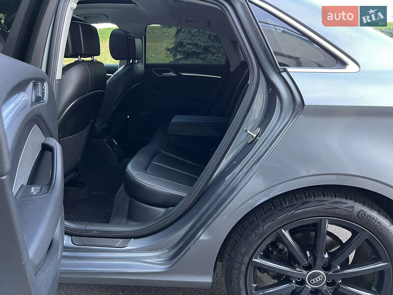 Седан Audi A3 2015 в Києві