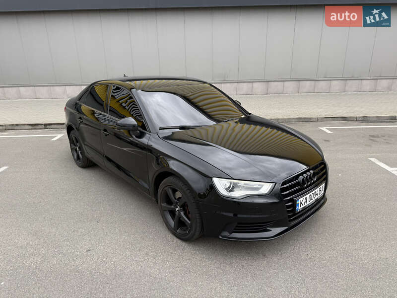 Седан Audi A3 2014 в Киеве