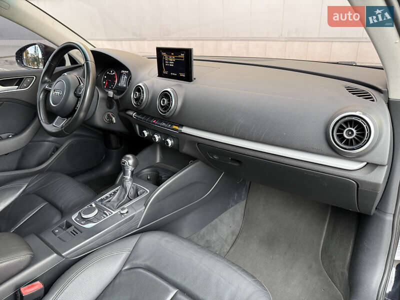 Седан Audi A3 2014 в Киеве