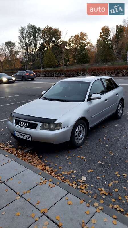 Хетчбек Audi A3 2001 в Черкасах