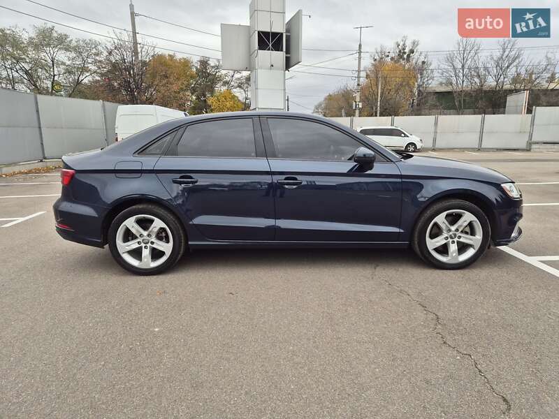 Седан Audi A3 2017 в Києві фото 9 Седан Audi A3 2017 в Києві