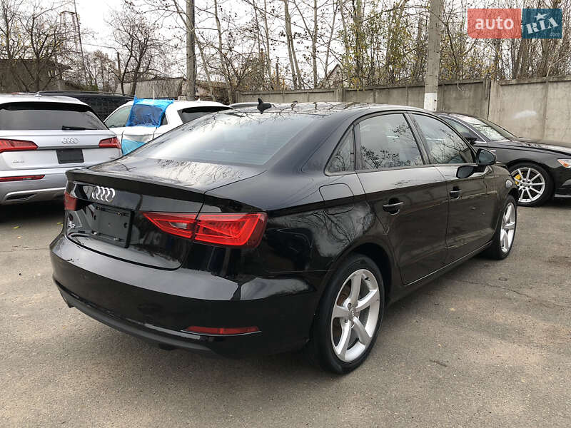 Седан Audi A3 2015 в Ірпені