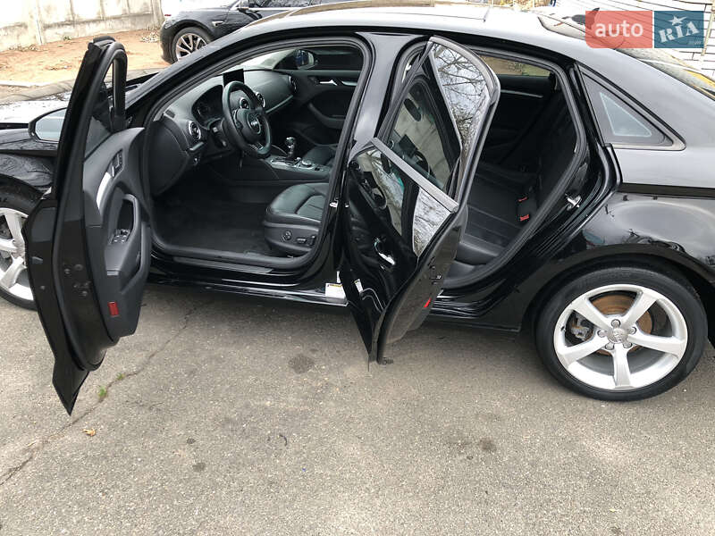 Седан Audi A3 2015 в Ірпені