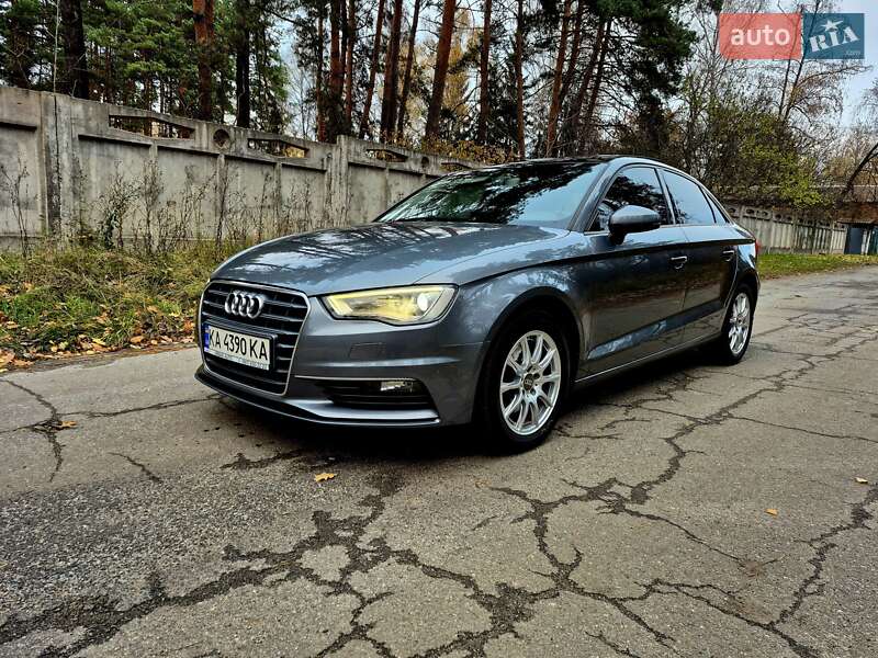 Седан Audi A3 2016 в Киеве фото 22 Седан Audi A3 2016 в Киеве