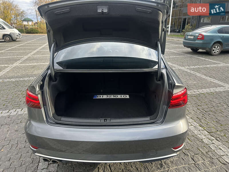 Седан Audi A3 2017 в Пирятине