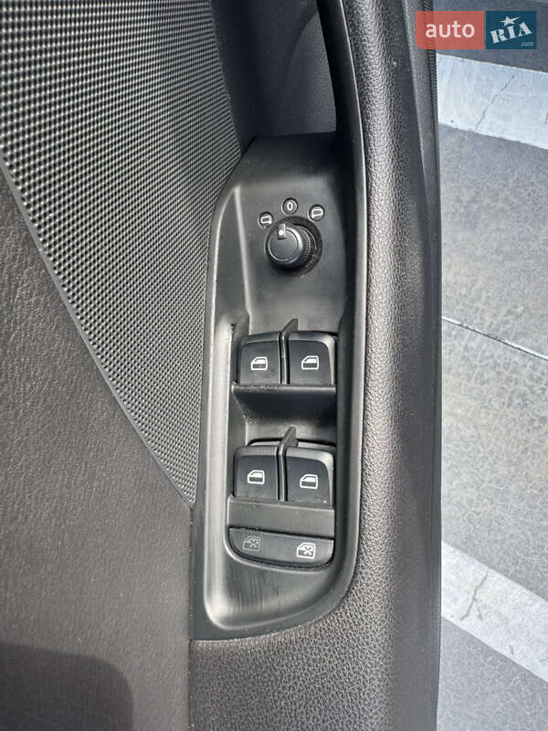 Седан Audi A3 2015 в Киеве фото 24 Седан Audi A3 2015 в Киеве