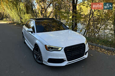 Седан Audi A3 2015 в Кривом Роге