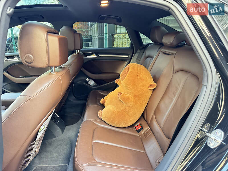 Седан Audi A3 2016 в Днепре