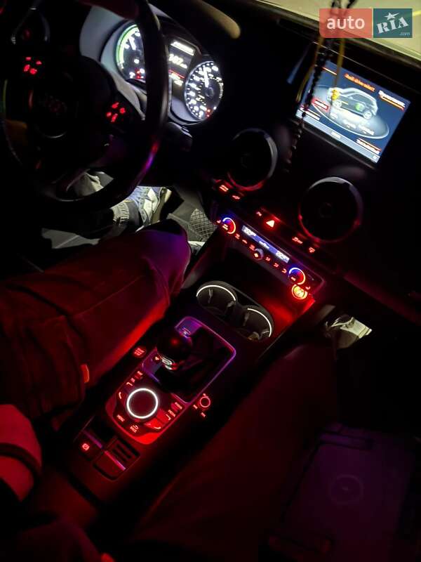 Хэтчбек Audi A3 2016 в Киеве фото 24 Хэтчбек Audi A3 2016 в Киеве