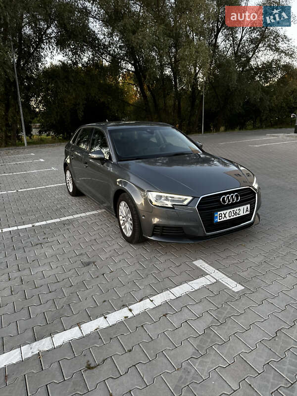 Хэтчбек Audi A3 2017 в Хмельницком фото 17 Хэтчбек Audi A3 2017 в Хмельницком