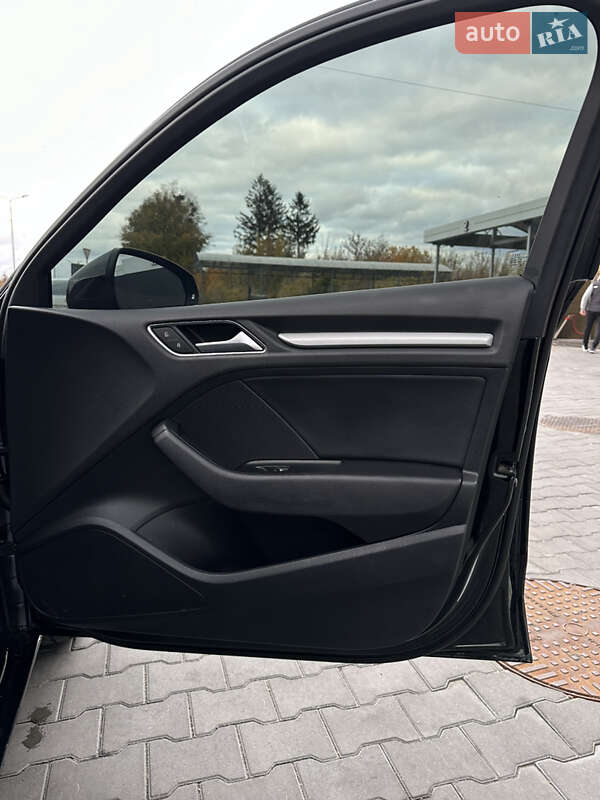 Седан Audi A3 2018 в Полтаве